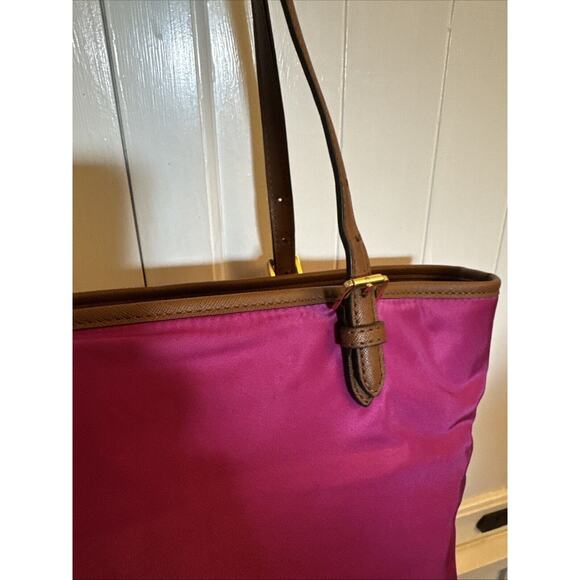 Michael Kors Fuchsia Nylon Tote Crossover - Picture 4 of 16